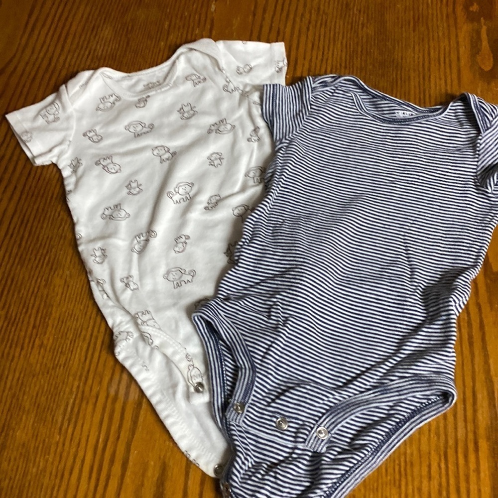 Infant Carters onsies set of 2 size 12 month